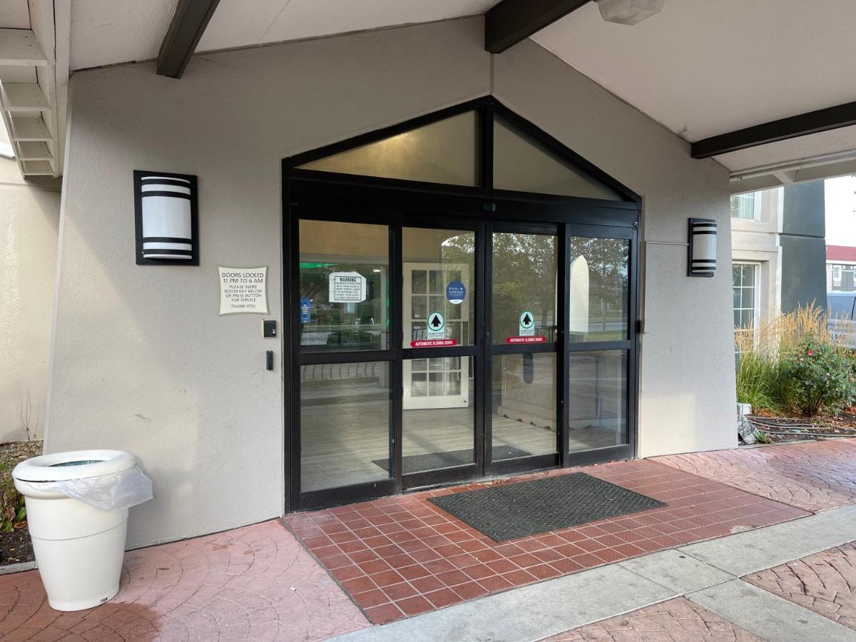 La Quinta By Wyndham Airport Lynhurst Hotel 3*