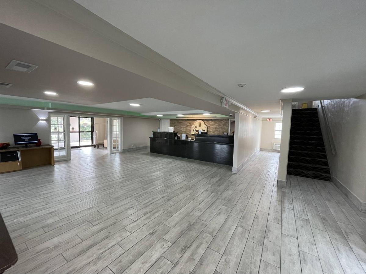 Hotel La Quinta By Wyndham Airport Lynhurst 3*