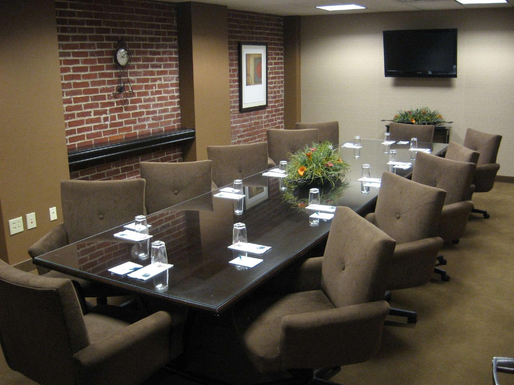 Homewood By Hilton Downtown Hotel Indianapolis