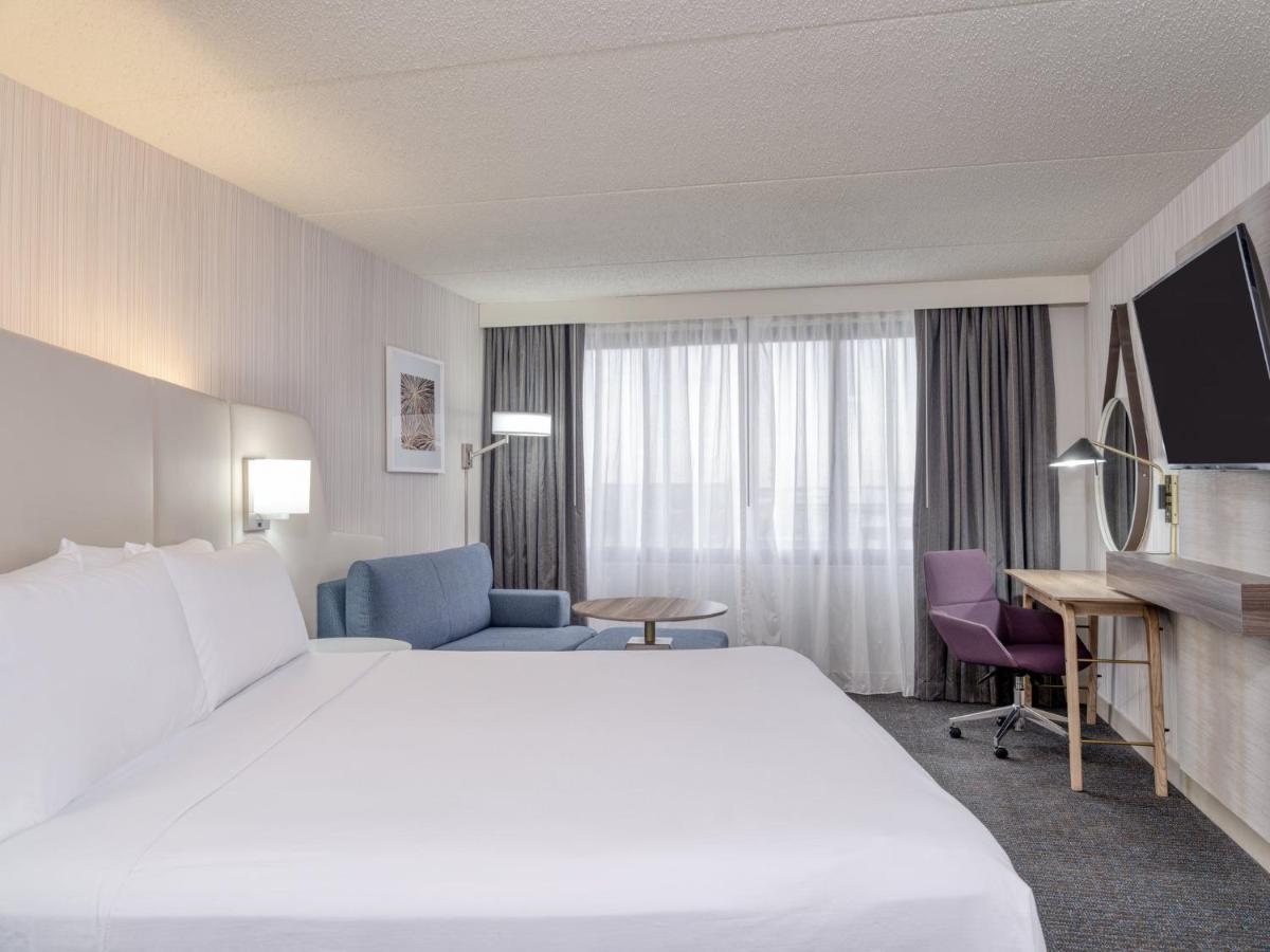 Crowne Plaza Indianapolis-airport By Ihg Hotel