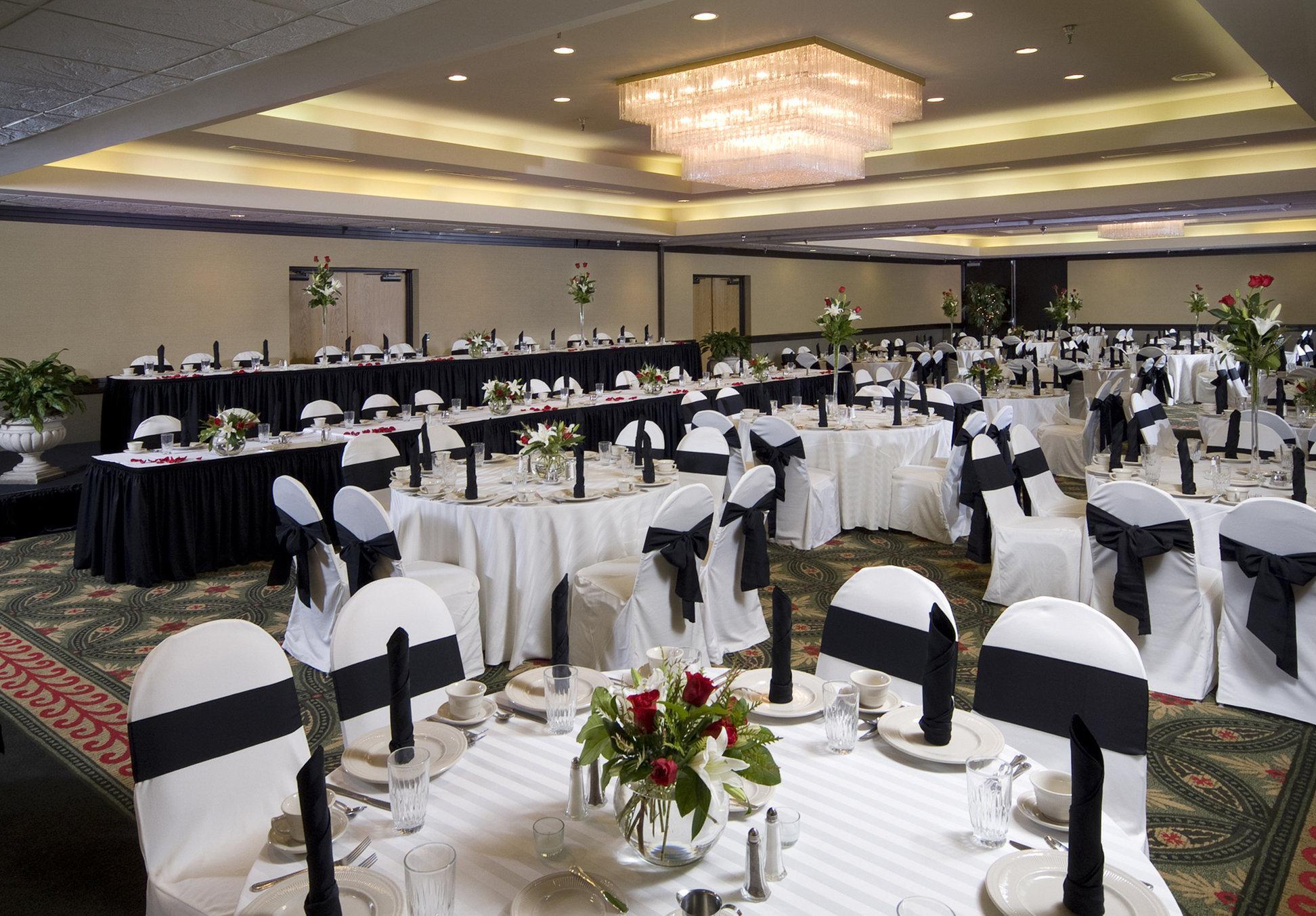 Crowne Plaza Indianapolis-airport By Ihg 4*