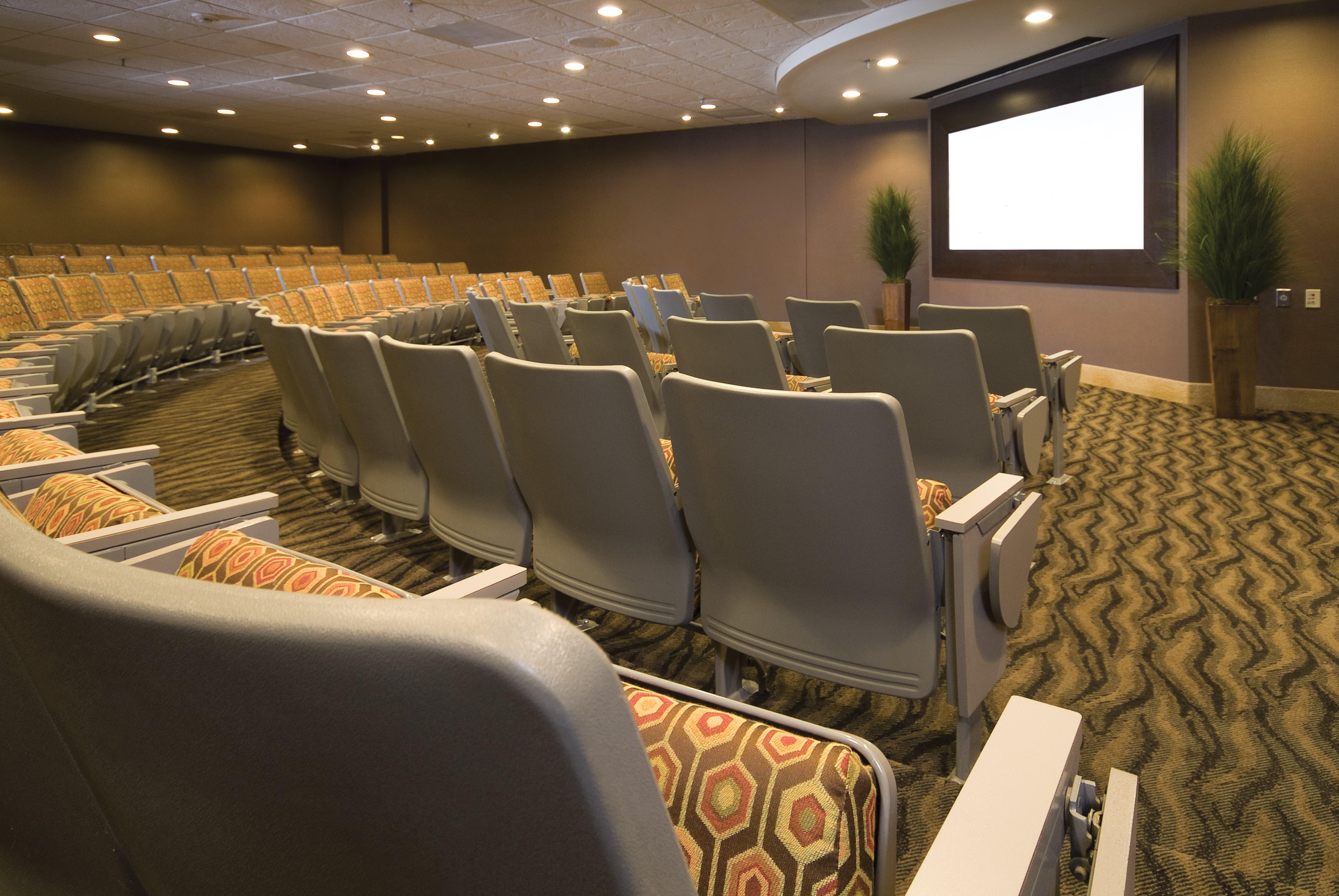 Crowne Plaza Indianapolis-airport By Ihg Hotel Indianapolis