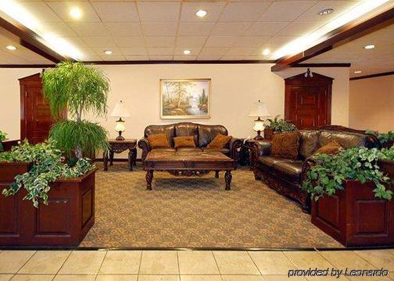 Travelodge By Wyndham Speedway Hotel Indianapolis