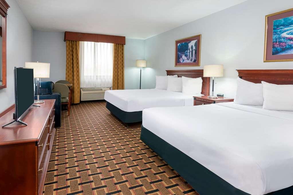 Hotel Travelodge By Wyndham Speedway 3*