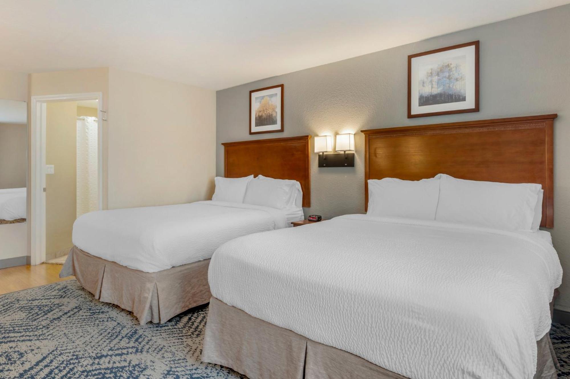 Hotel Candlewood East By Ihg