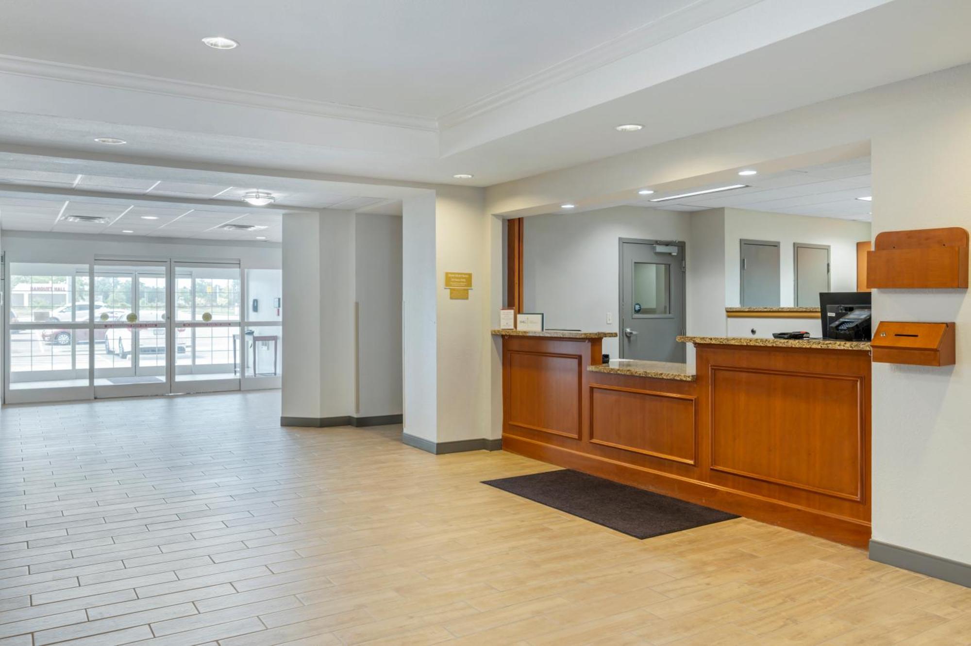 Candlewood East By Ihg Indianapolis