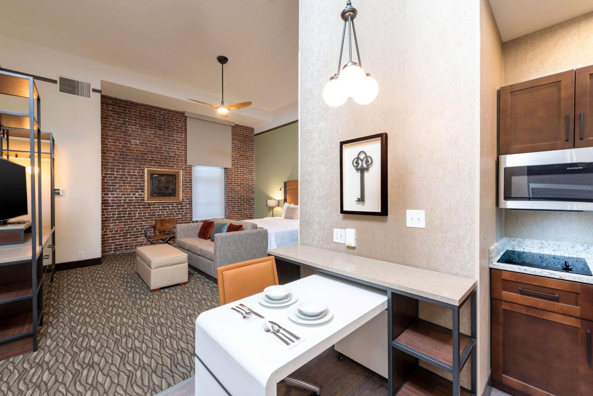 Homewood By Hilton Downtown 3*