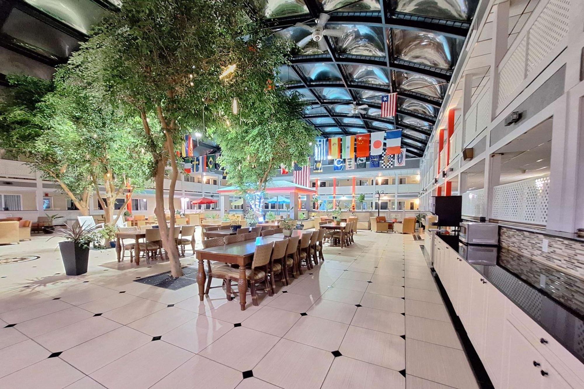 Hotel Travelodge By Wyndham Speedway 3*