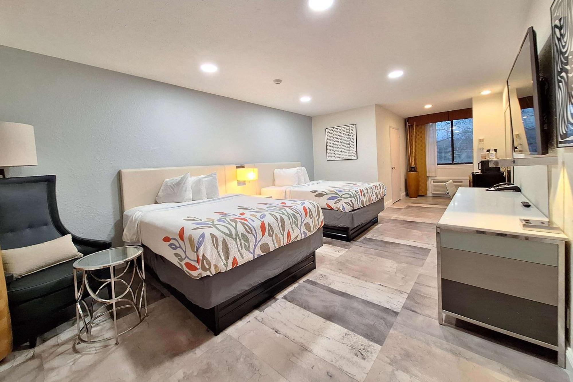 Hotel Travelodge By Wyndham Speedway Indianapolis