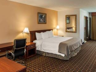 Travelodge By Wyndham Speedway 3*