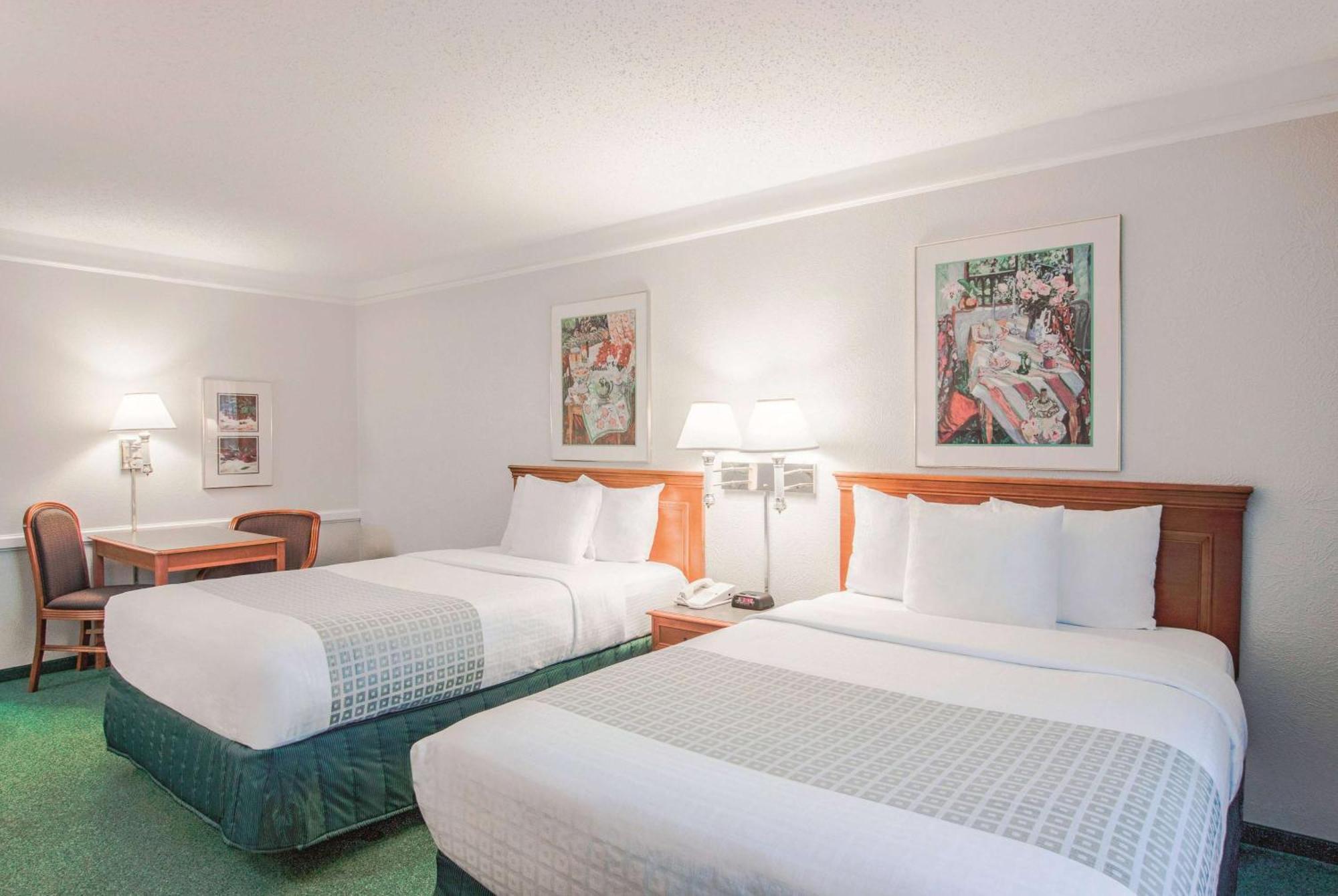 La Quinta By Wyndham Airport Lynhurst Hotel Indianapolis