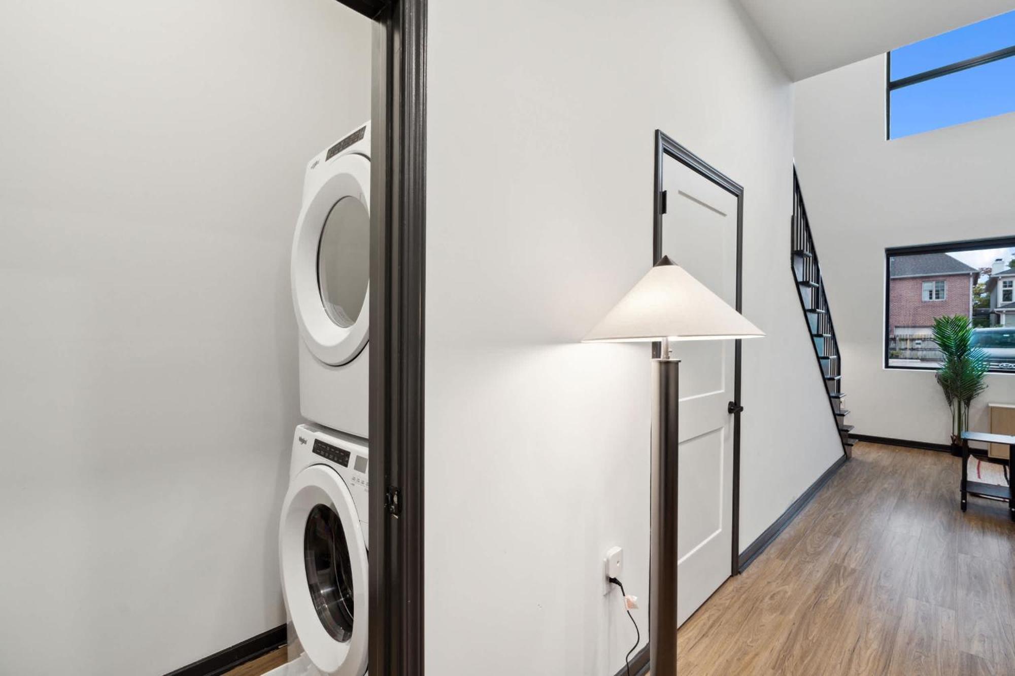 Cozysuites Mass With Parking Lounge & Roof Deck #23 *