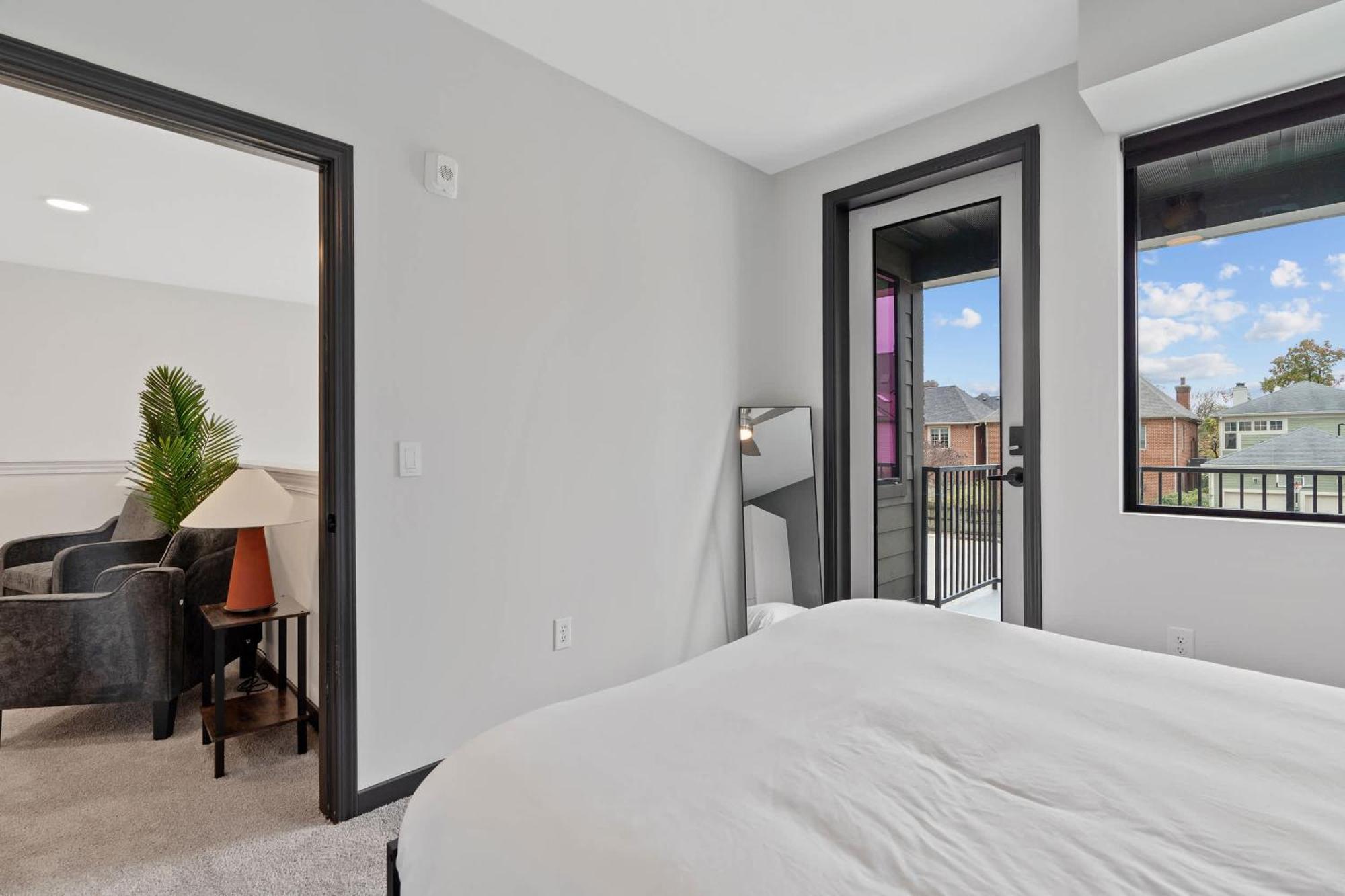 Cozysuites Mass With Parking Lounge & Roof Deck #23