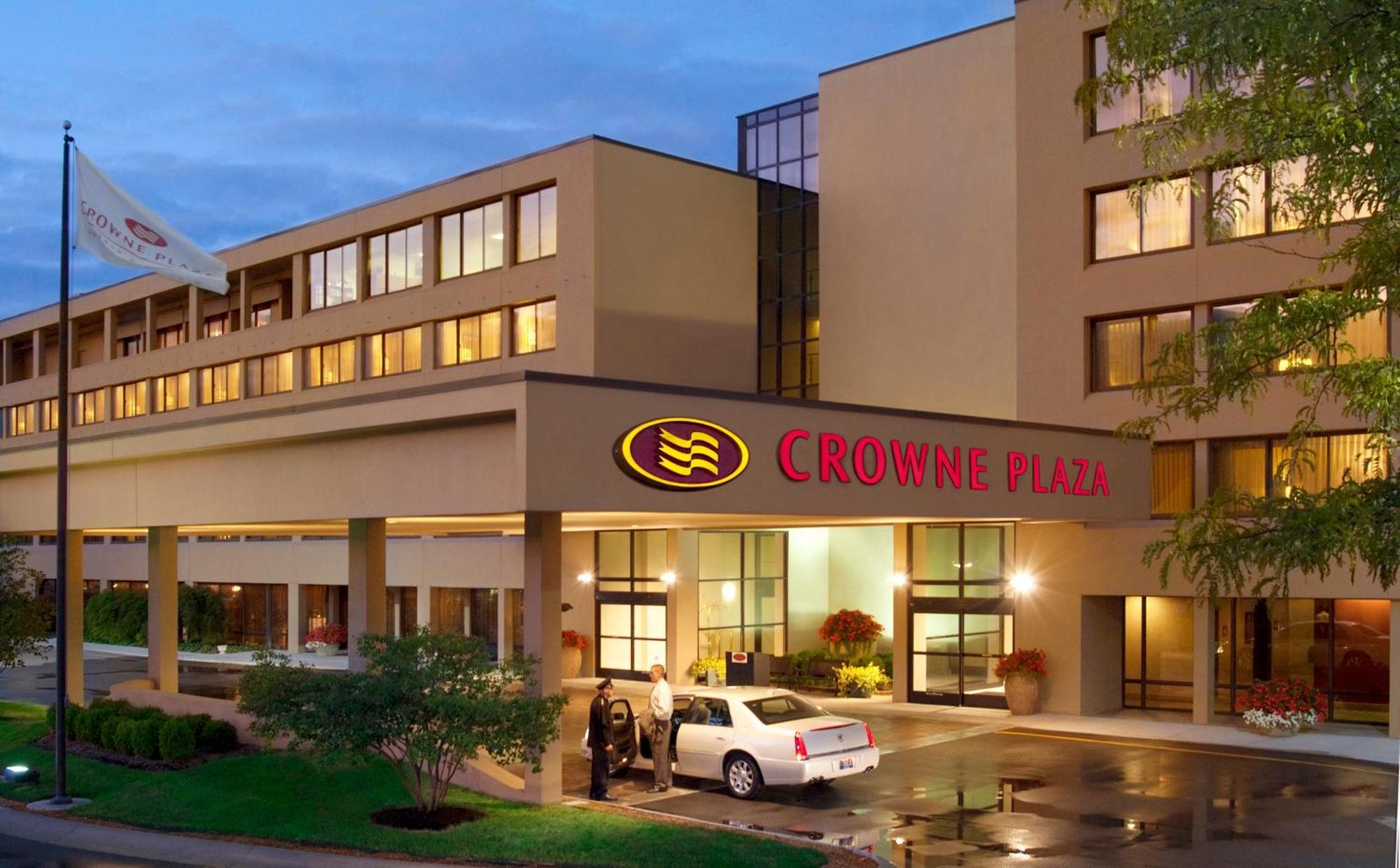 Crowne Plaza Indianapolis-airport By Ihg 4*