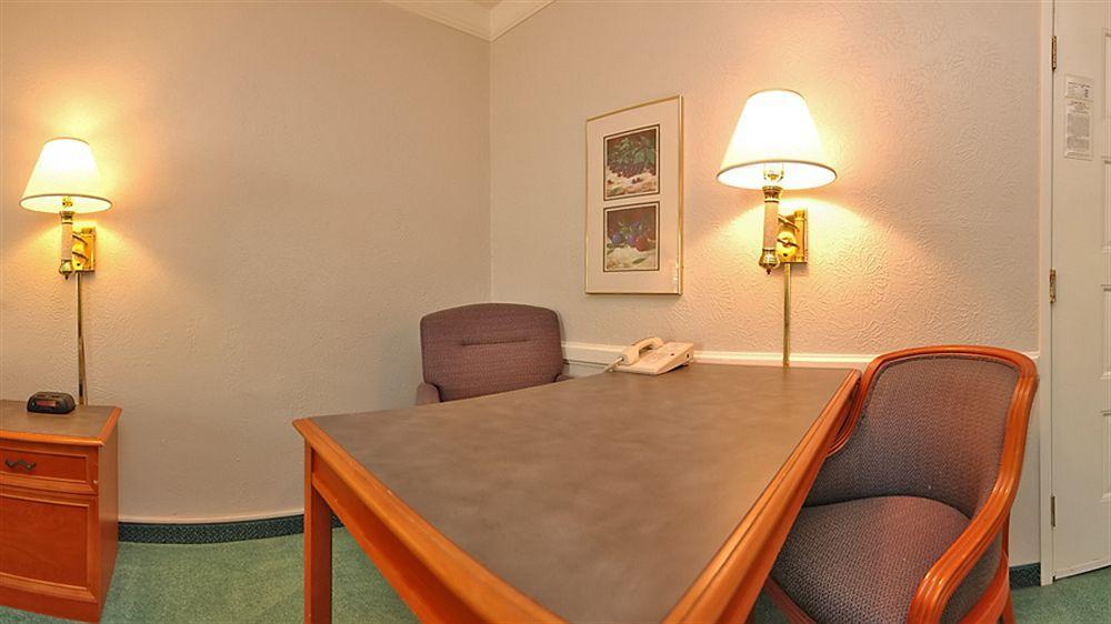 La Quinta By Wyndham Airport Lynhurst 3*