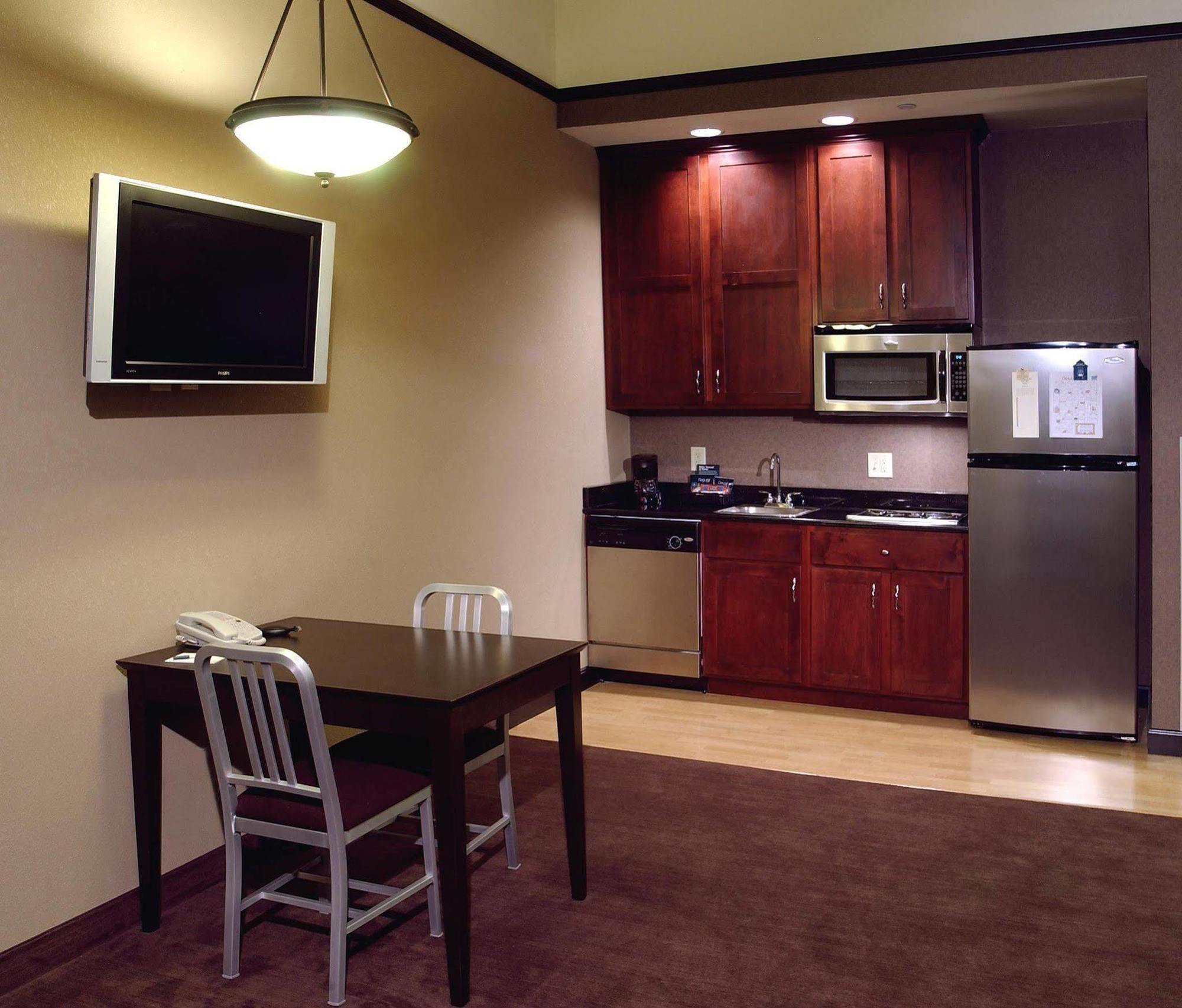 Hotel Homewood By Hilton Downtown 3*