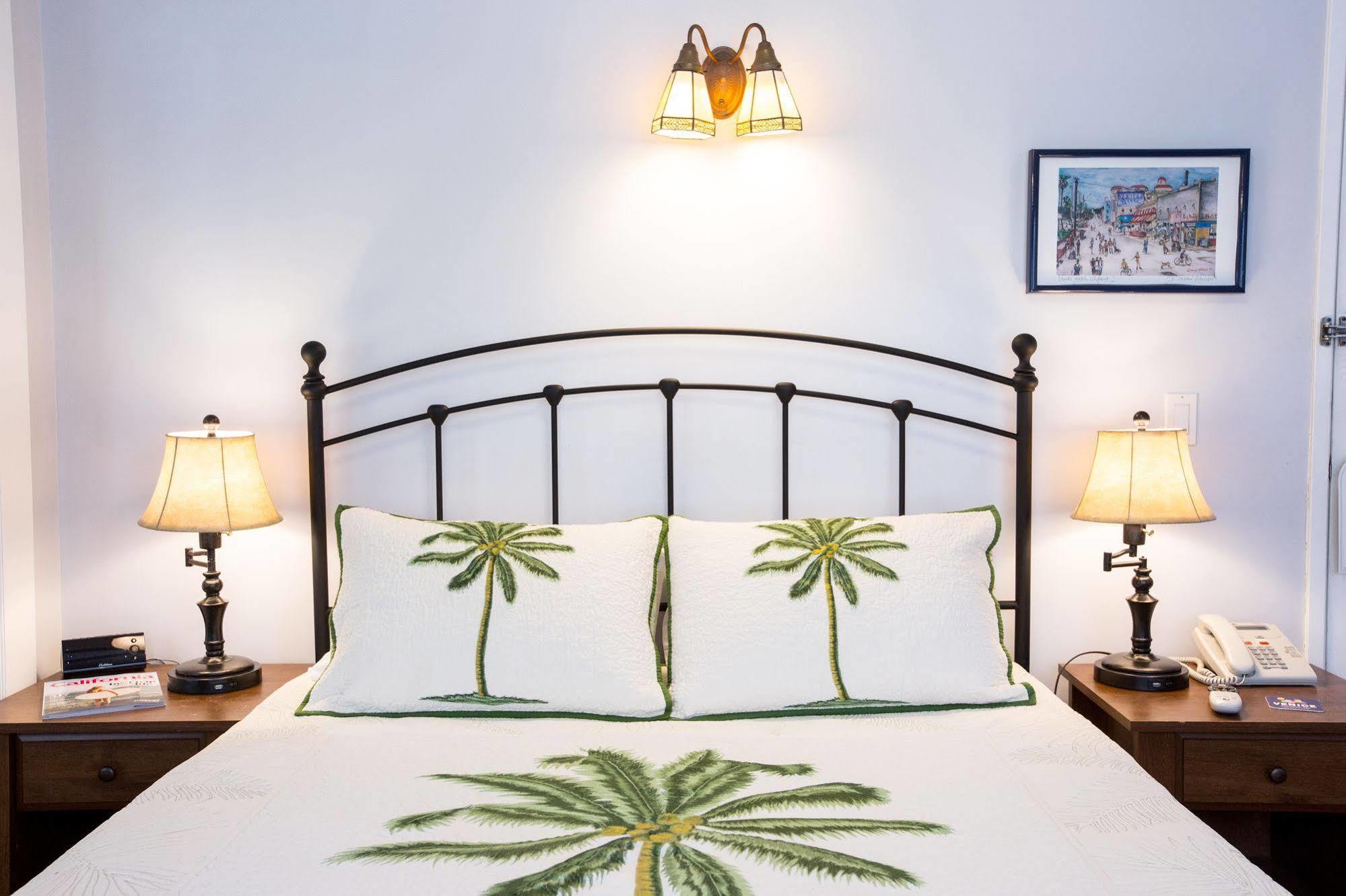 Candlewood East By Ihg 3*