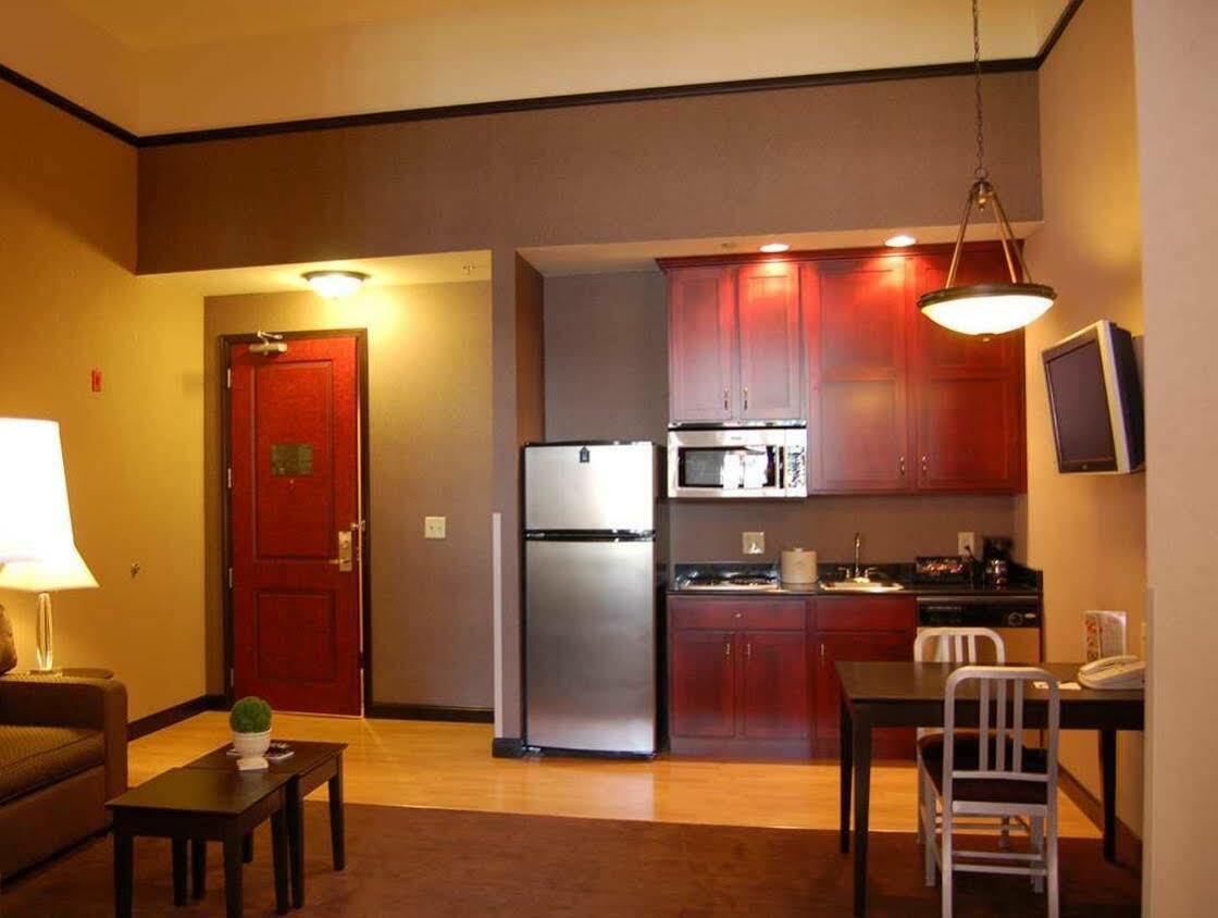 Hotel Homewood By Hilton Downtown 3*
