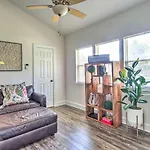 Cozy And Modern Indy House About 5 Mi To Downtown!