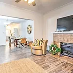 Cozy And Modern Indy House About 5 Mi To Downtown!