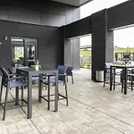Top Flr Large Studio Pool Gym Free Parking