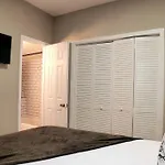 2 Bd 2 Bath - 5 Min To Downtown
