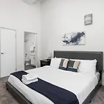 Bold 2Br 2Ba In The Block Apartment By Cozysuites
