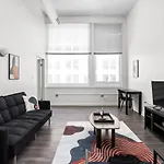 Bold 2Br 2Ba In The Block Apartment By Cozysuites