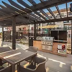 Cozysuites 1Br Modern Apt Near The Fashion Mall