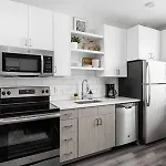 Cozysuites Studio Apartment In Urban Indy