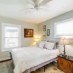 1925 Bungalow-Style Home About 2 Mi To Downtown Indy!