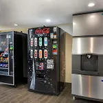 Comfort Inn & Suites North At The Pyramids