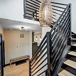 It\'S All Good - Two Homes Sleeps 18