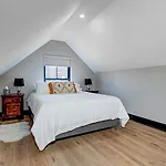 It\'S All Good - Two Homes Sleeps 18