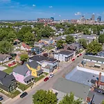 It\'S All Good - Two Homes Sleeps 18