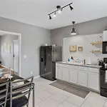 Pet&Baby Friendly 2Br W- In-Unit Laundry Wifi