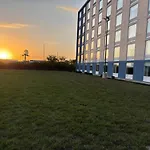Delta Hotels By Marriott Indianapolis Airport