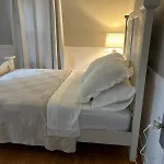 Rosslyn Retreat