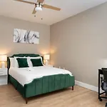 Heart Of Downtown Indy 2Br Gem