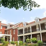 Fort Harrison State Park Inn