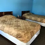 Jacuzzi Inn