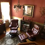 The Harney House Inn