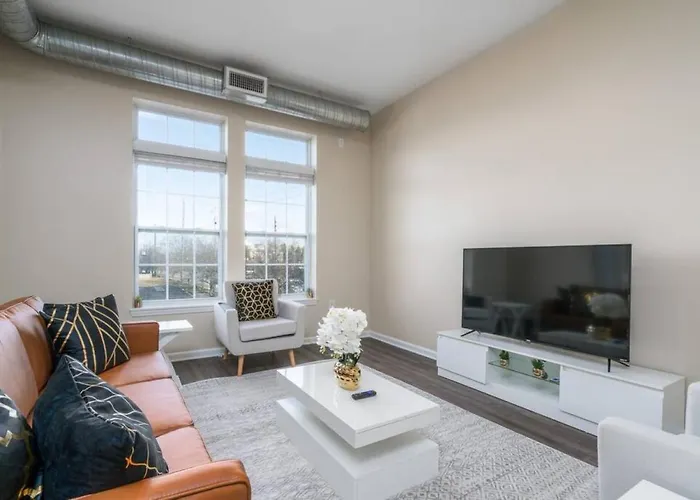 Downtown Indy Private Bedroom - Shared
