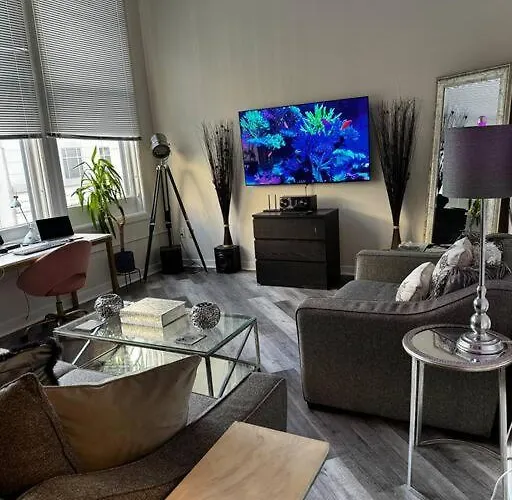Luxury Smarthome Downtown Indianapolis