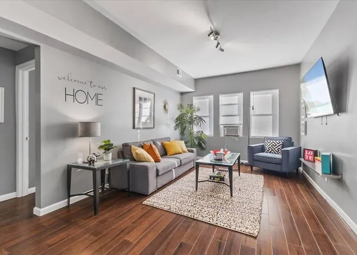 Convenient - Pet And Baby - Near Convention And Hospital