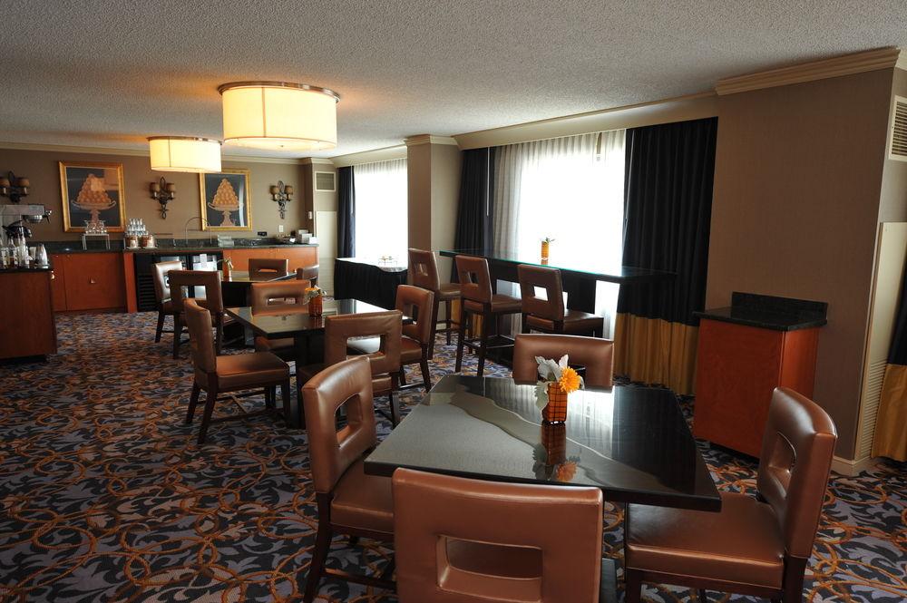 Marriott Downtown Hotel 4*