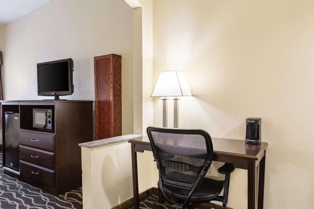 Quality & Southport Hotel