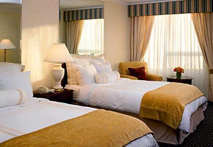 Marriott East Hotel