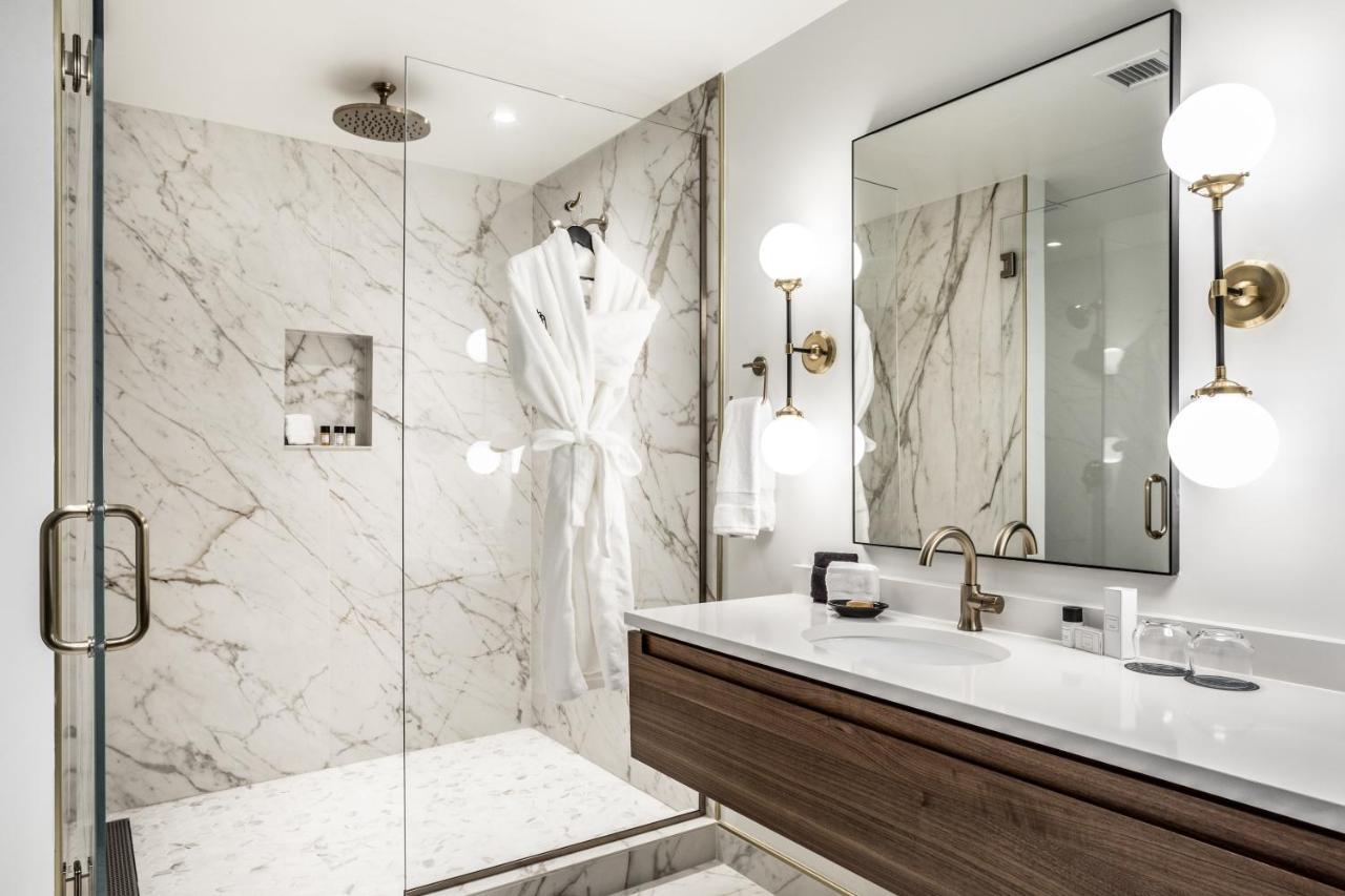 Bottleworks Hotel 4*