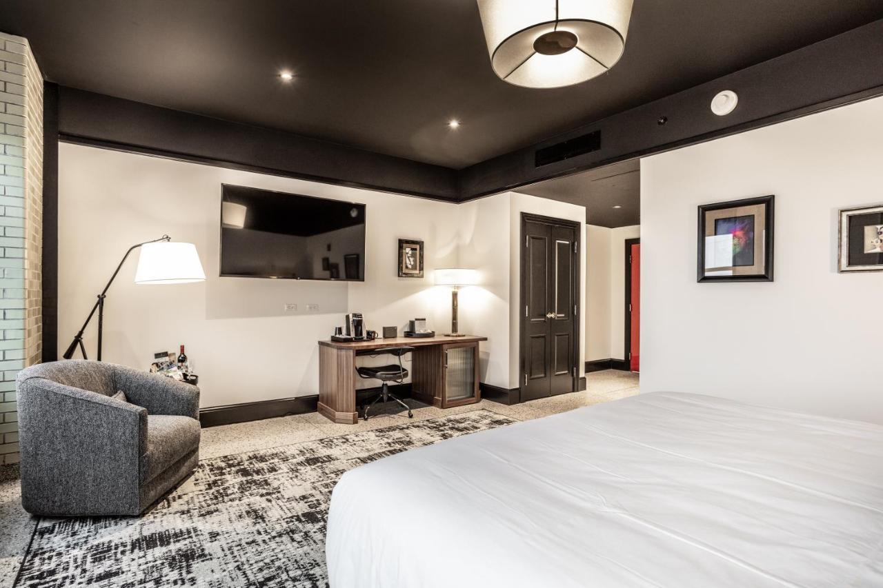 Hotel Bottleworks Indianapolis